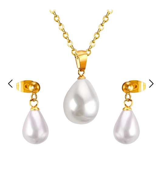 Pearls Set